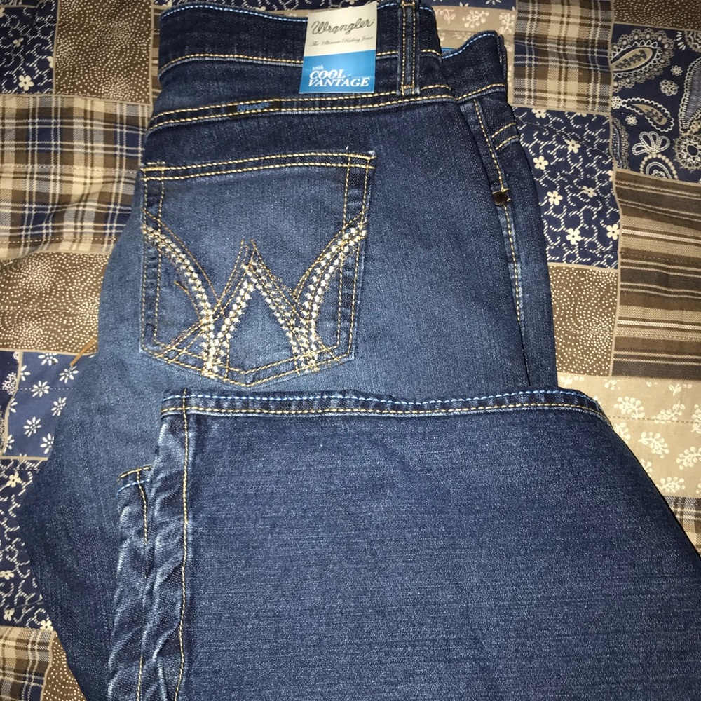 Wrangler Q-Baby with Cool Vantage Jeans NWT